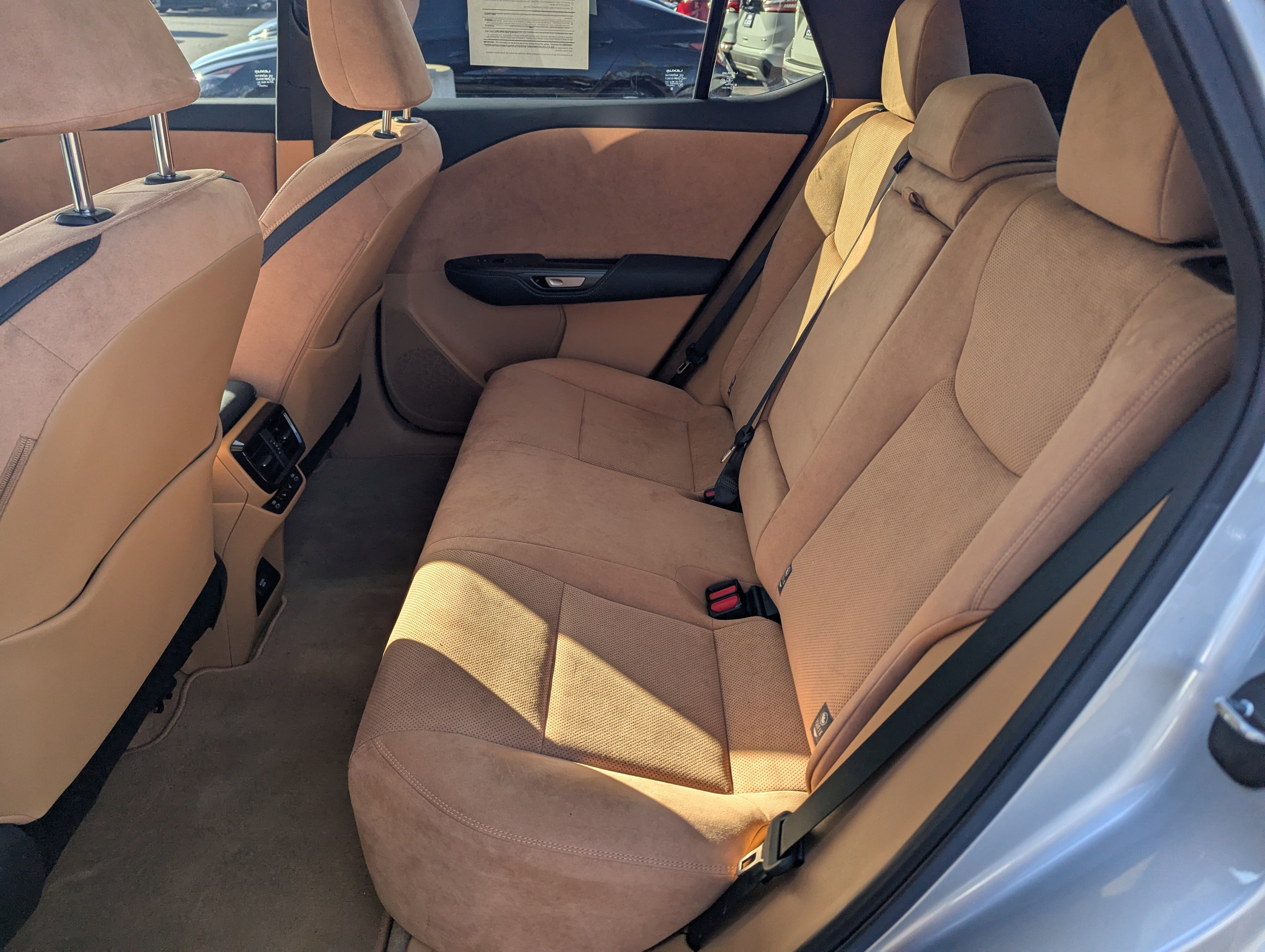 Used 2023 Lexus RZ 450e Premium w/ Accessory Package (Z1) image 8