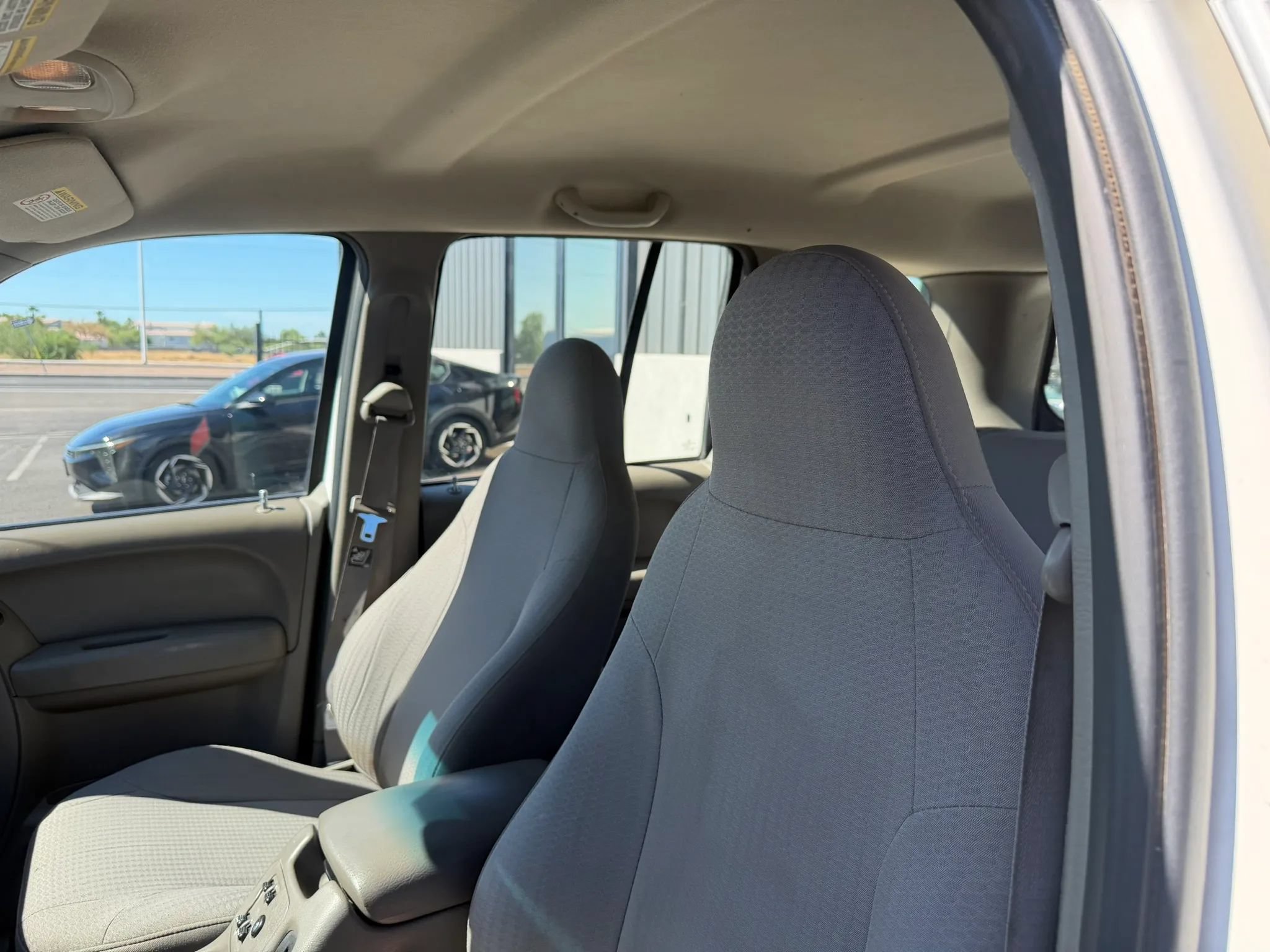 Used 2003 Jeep Liberty Sport AWD/4WD image 24