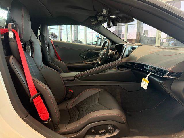 New 2026 Chevrolet Corvette Z06 w/ Stealth Interior Trim Package RWD image 28