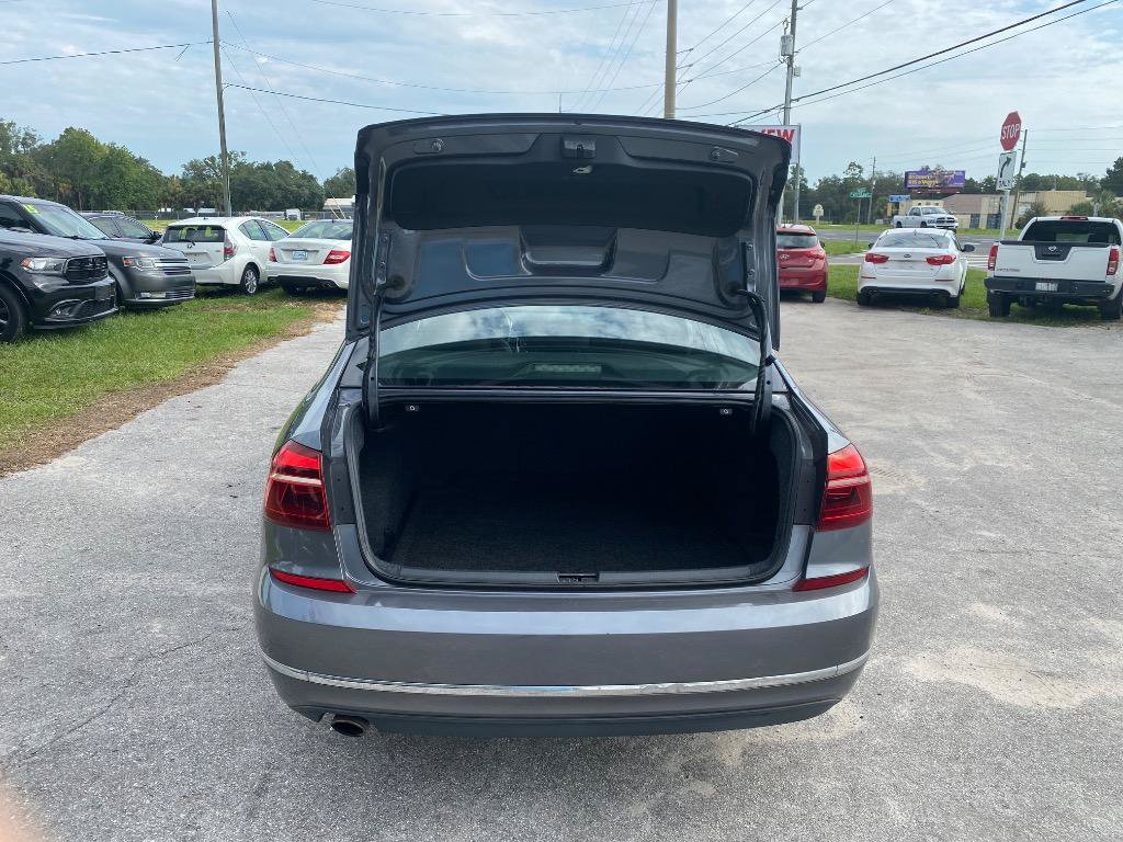 Used 2017 Volkswagen Passat 1.8T SE FWD image 17