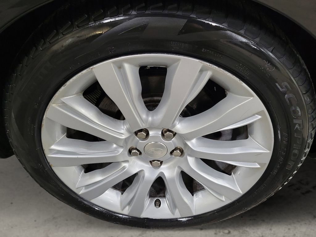 Used 2015 Land Rover Range Rover Long Wheelbase Supercharged image 10