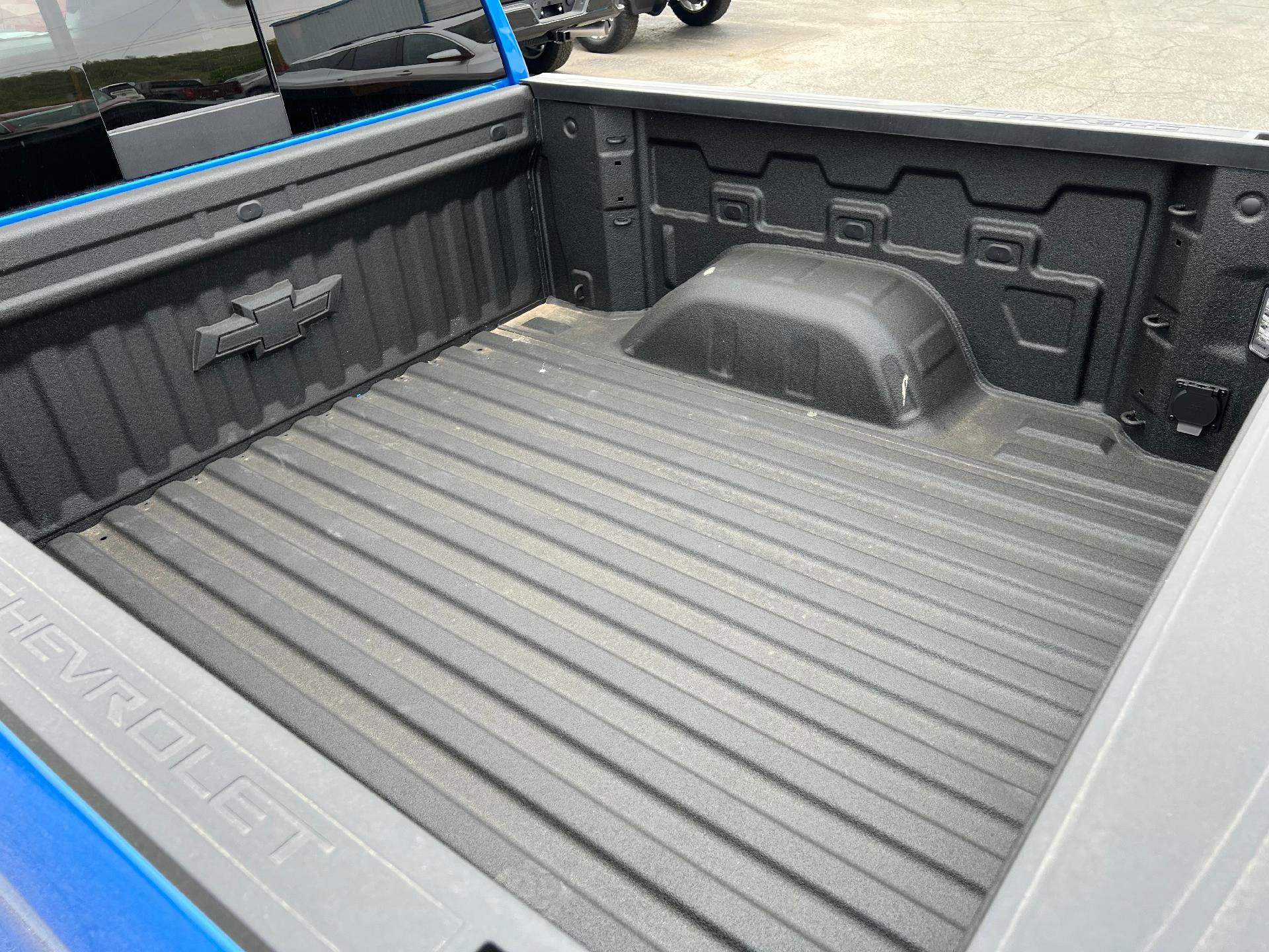 New 2025 Chevrolet Silverado 1500 LT w/ Texas Edition Plus image 6