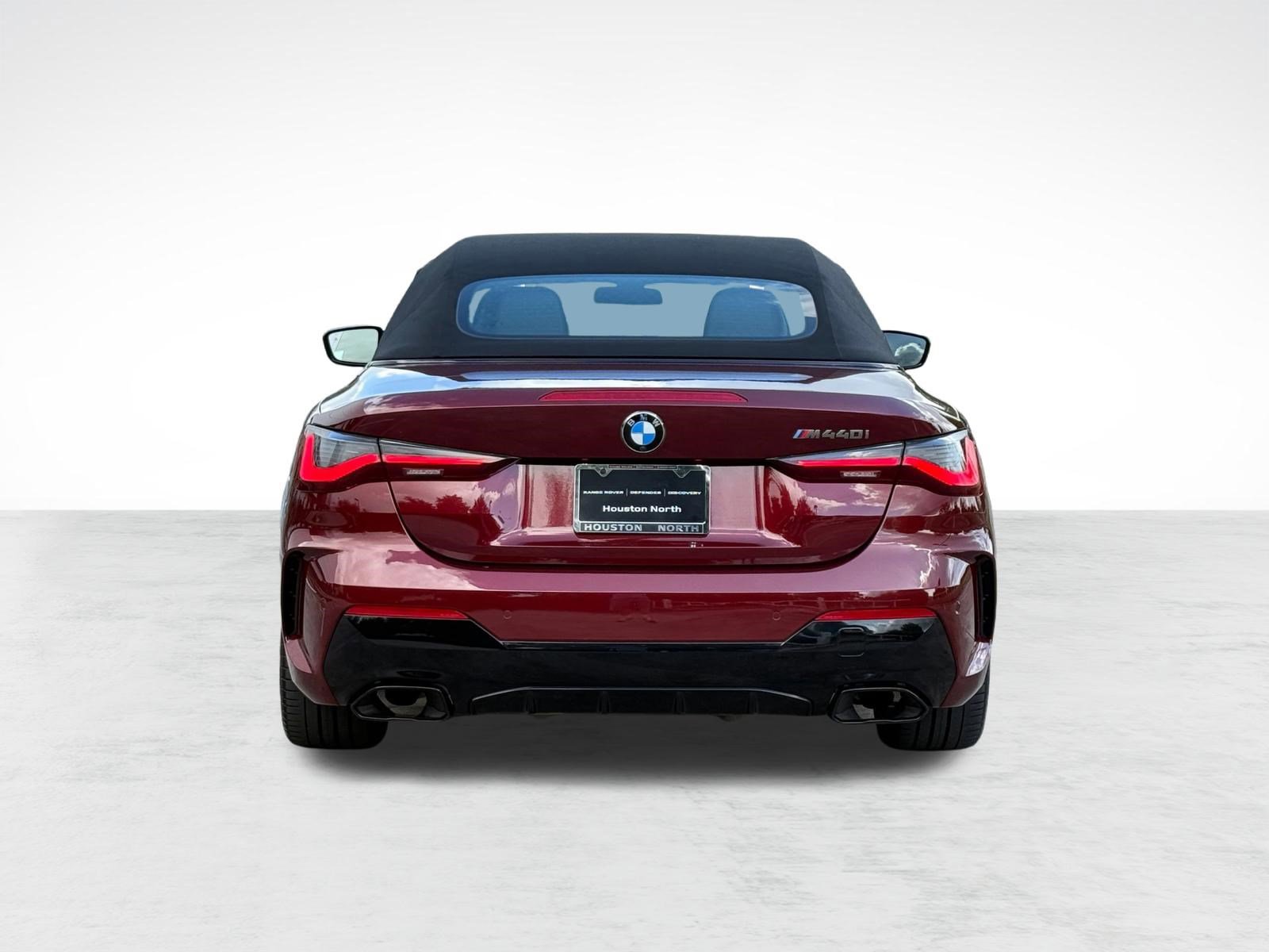 Used 2022 BMW M440i Convertible w/ Premium Package image 10