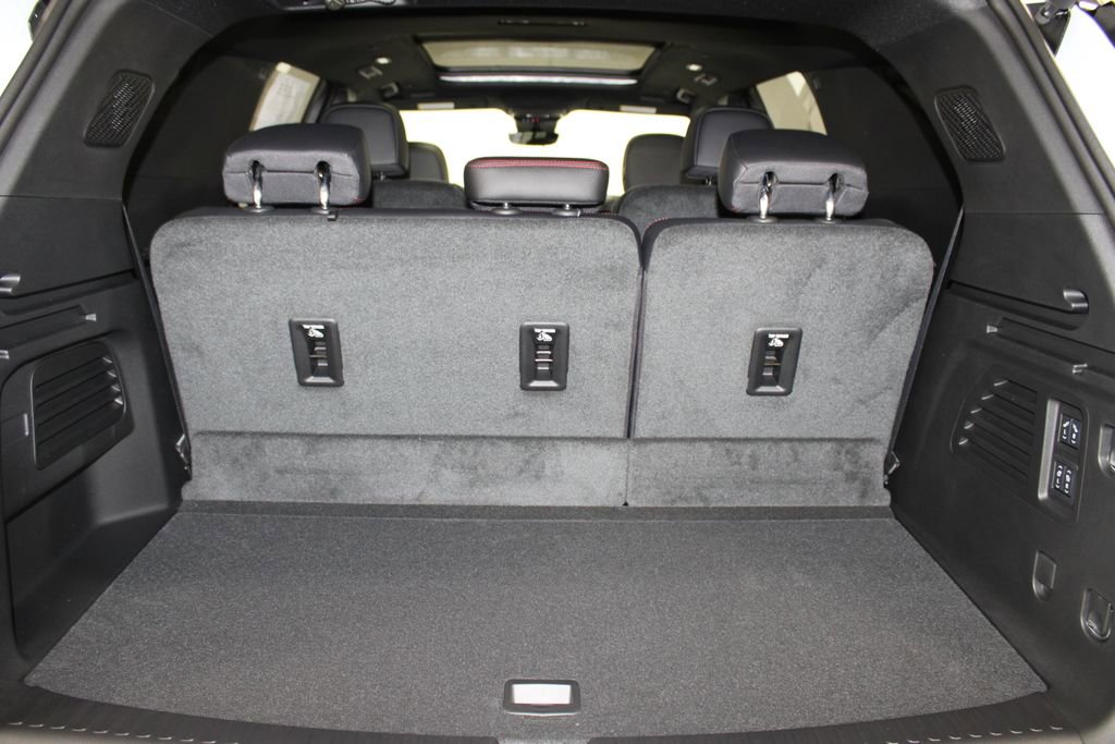 New 2026 Chevrolet Traverse RS w/ LPO, Floor Liner Package image 37