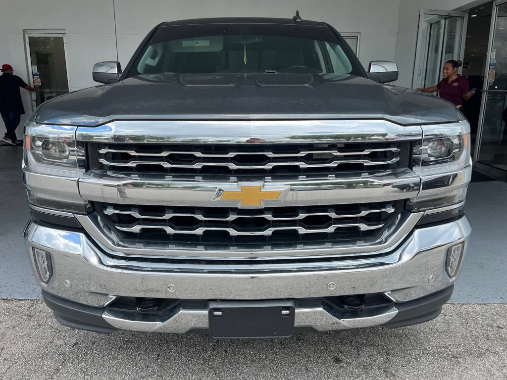Used 2018 Chevrolet Silverado 1500 LTZ w/ Texas Edition AWD/4WD image 3