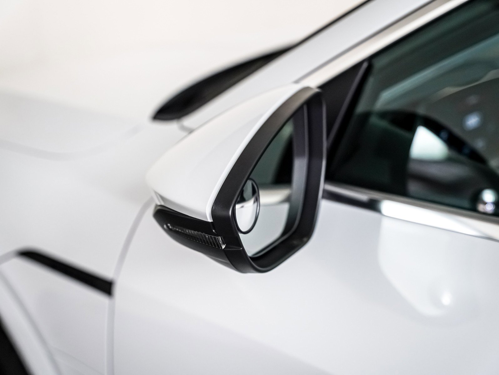 Certified 2024 Audi Q8 e-tron Prestige w/ Prestige Package image 26