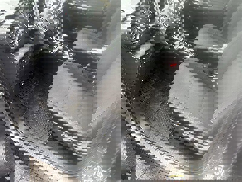 Used 2024 Nissan Kicks S image 17