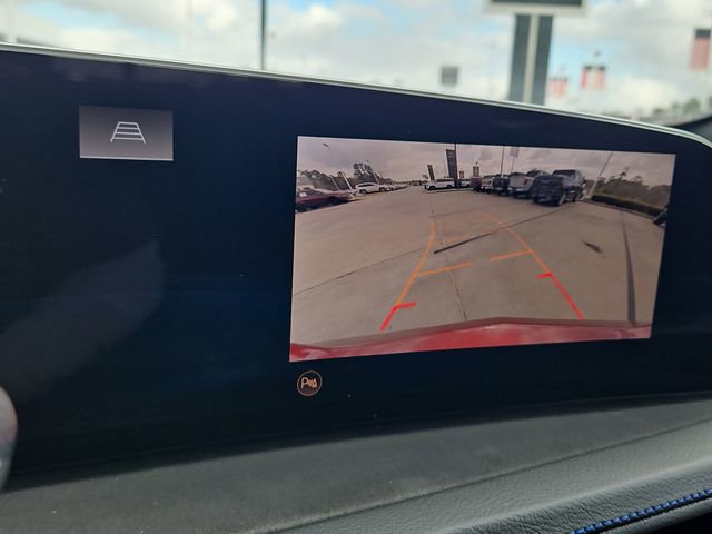 Used 2024 Cadillac XT4 Sport w/ Cold Weather Package FWD image 4
