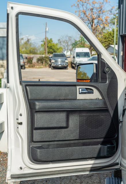 Used 2017 Ford Expedition Limited w/ Equipment Group 301A image 17