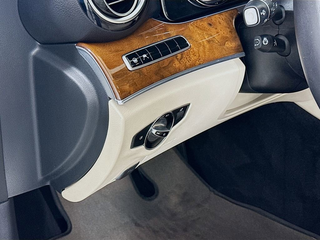 Used 2019 Mercedes-Benz E 450 4MATIC Wagon image 10