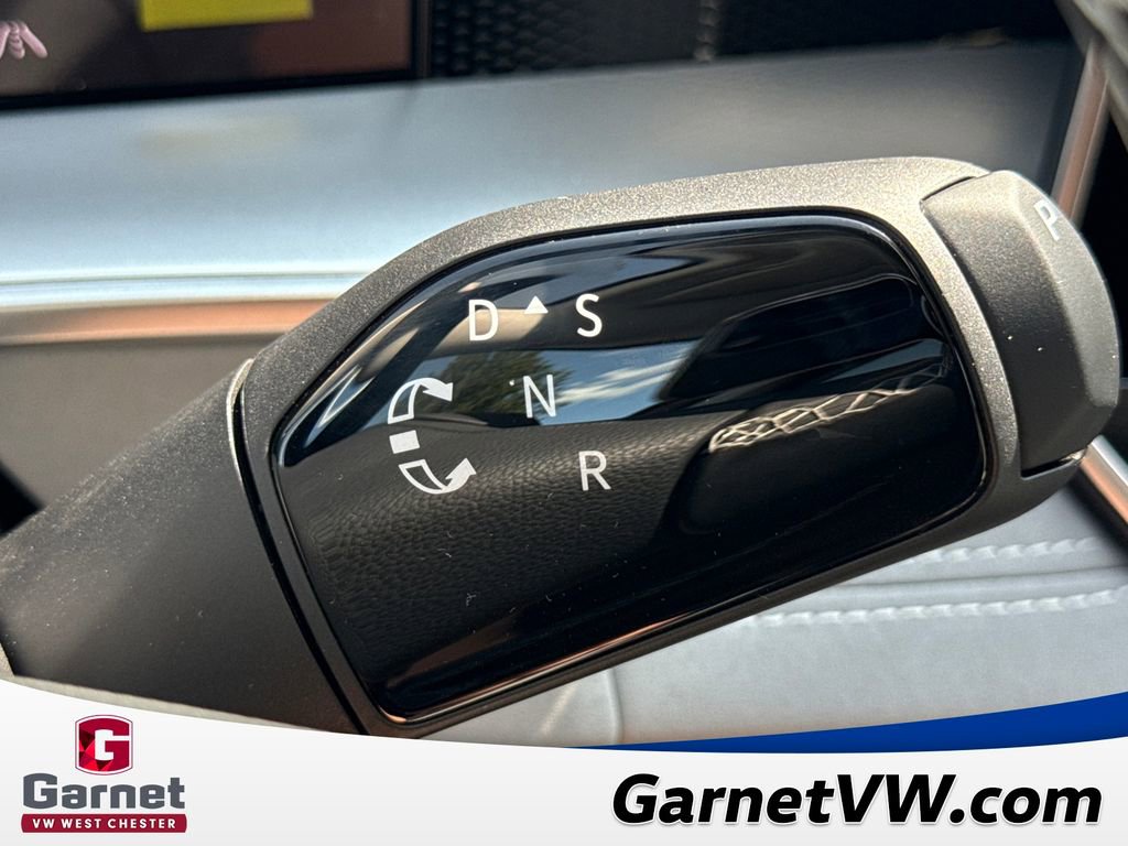 New 2025 Volkswagen Tiguan SE image 15