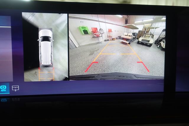 New 2026 Cadillac Escalade ESV Luxury image 14