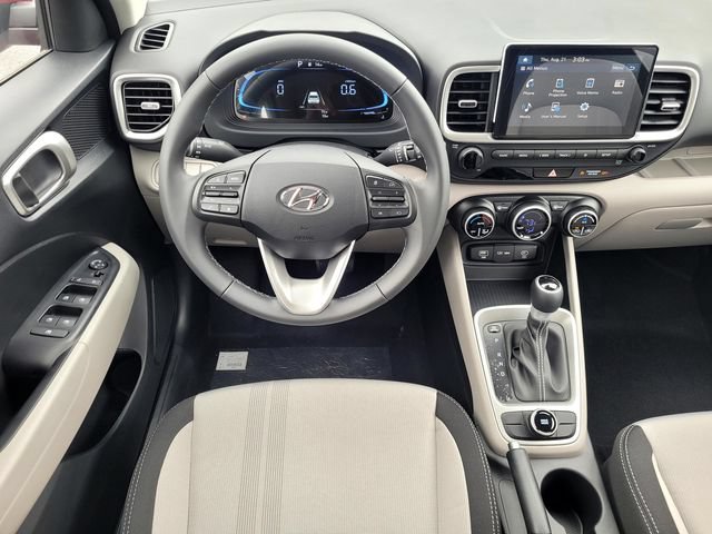 New 2025 Hyundai Venue SEL FWD image 24