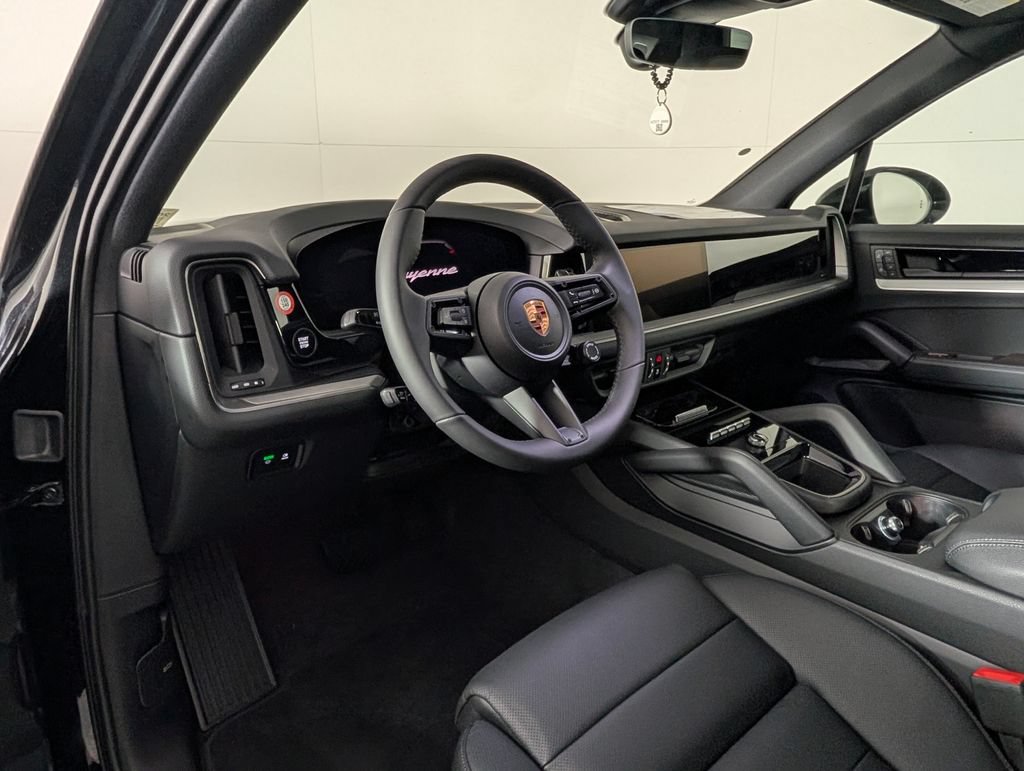 New 2026 Porsche Cayenne AWD/4WD image 4