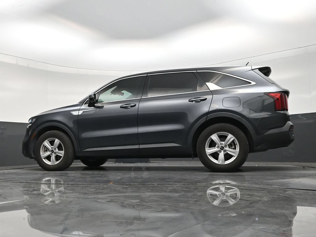Used 2023 Kia Sorento LX FWD image 21