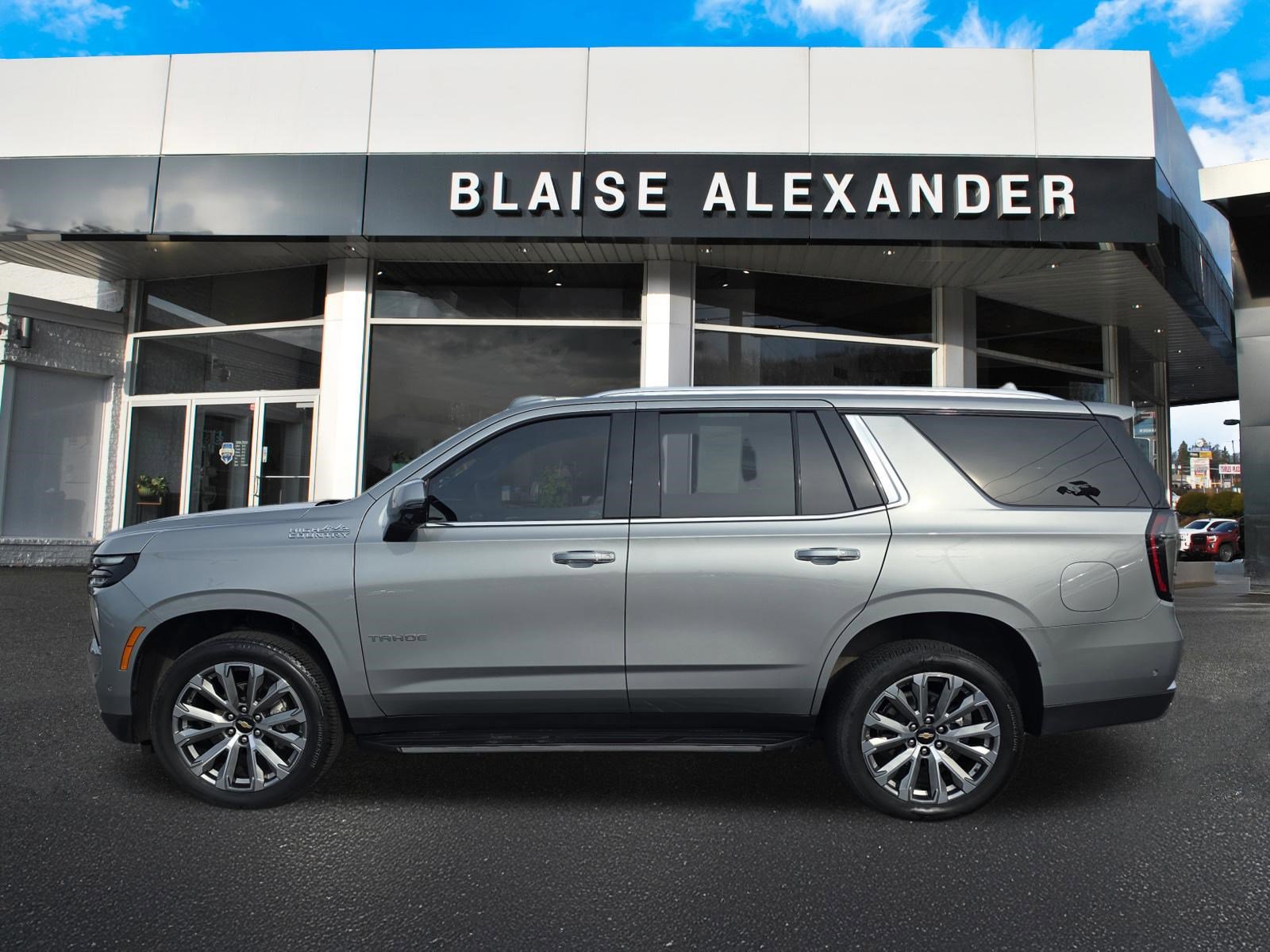 Used 2025 Chevrolet Tahoe High Country image 6