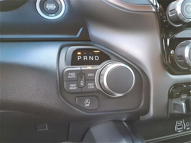 New 2026 RAM 1500 4x4 Crew Cab image 16