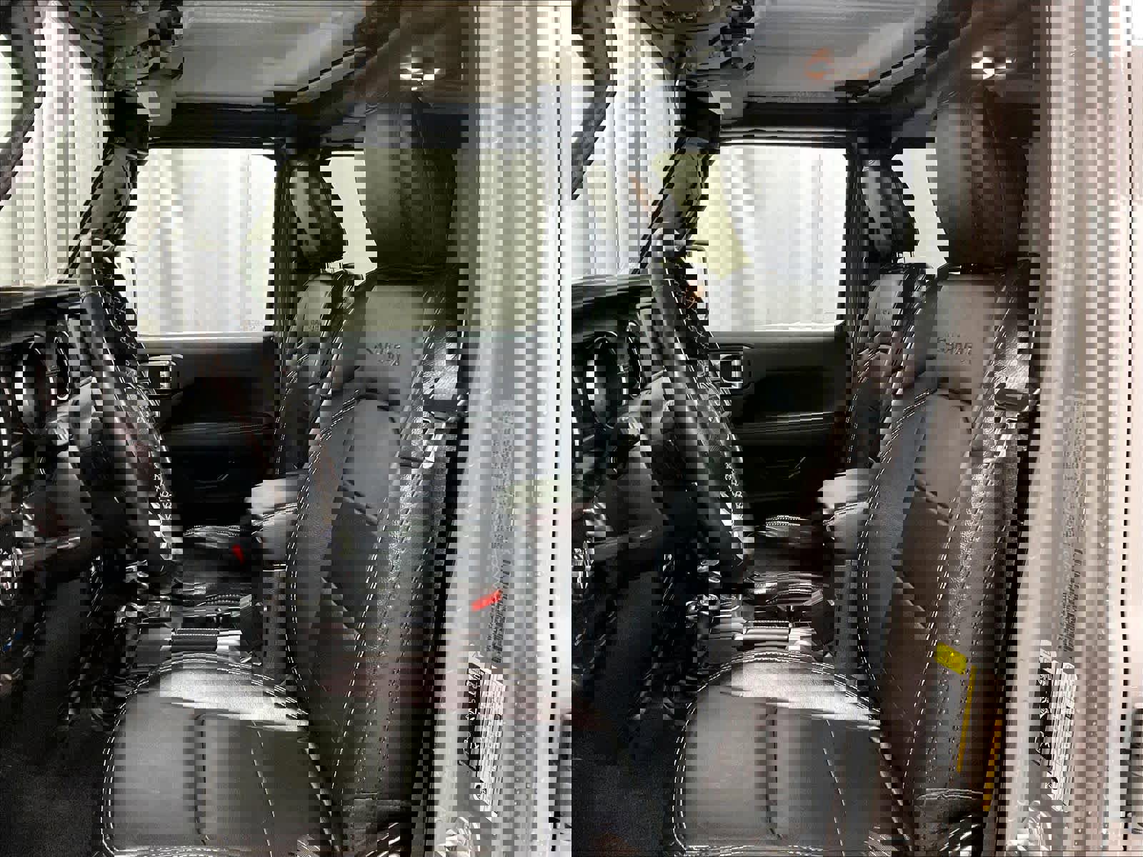 Used 2022 Jeep Wrangler Unlimited Sahara w/ Cold Weather Group image 10