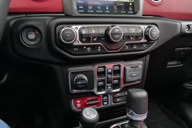 Used 2023 Jeep Wrangler Unlimited Rubicon 392 image 16