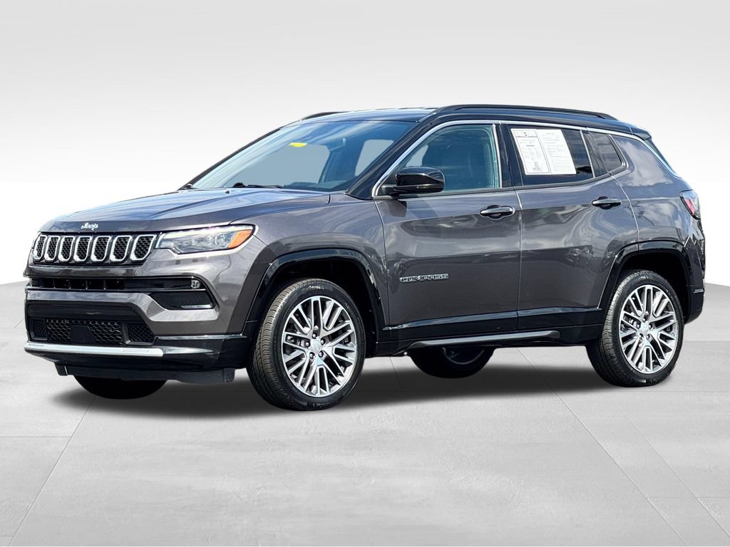Used 2023 Jeep Compass Limited w/ Elite Group AWD/4WD image 3