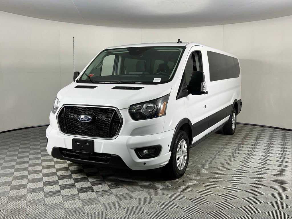 Used 2024 Ford Transit 350 XLT image 3