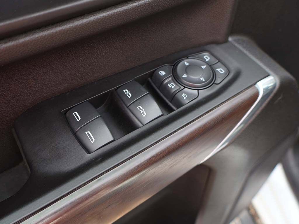 Used 2022 GMC Sierra 2500 SLT w/ SLT Convenience Package image 29