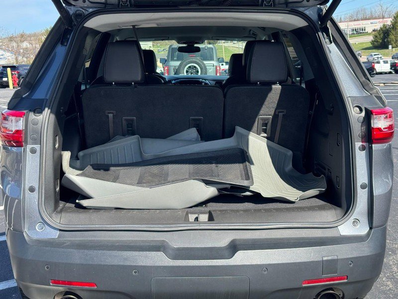 Used 2020 Chevrolet Traverse LT image 4