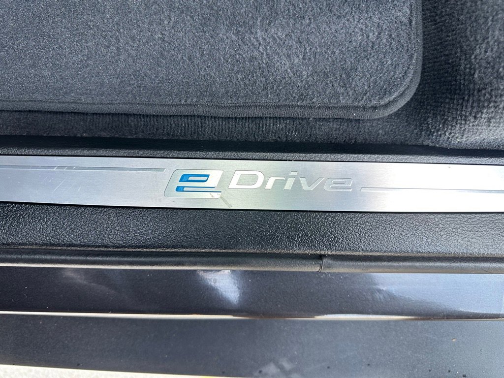 Used 2018 BMW X5 xDrive40e image 16