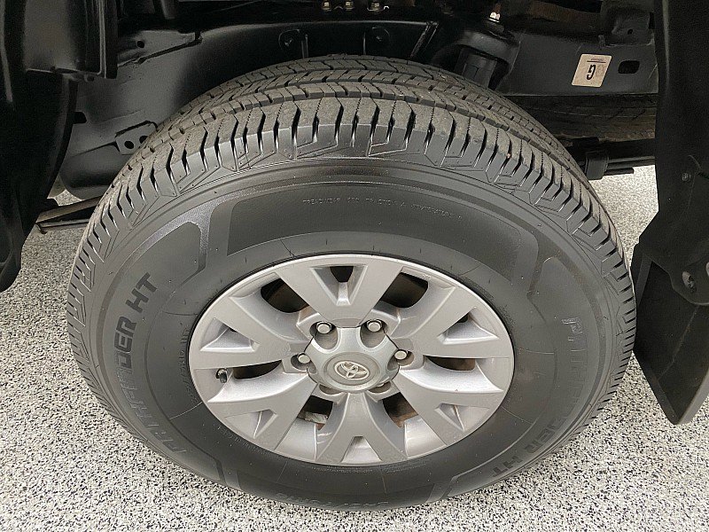 Used 2019 Toyota Tacoma SR5 AWD/4WD image 24