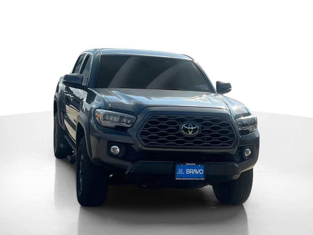 Used 2021 Toyota Tacoma TRD Off-Road image 3