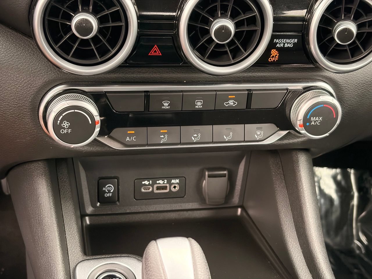 Certified 2024 Nissan Sentra SV FWD image 25
