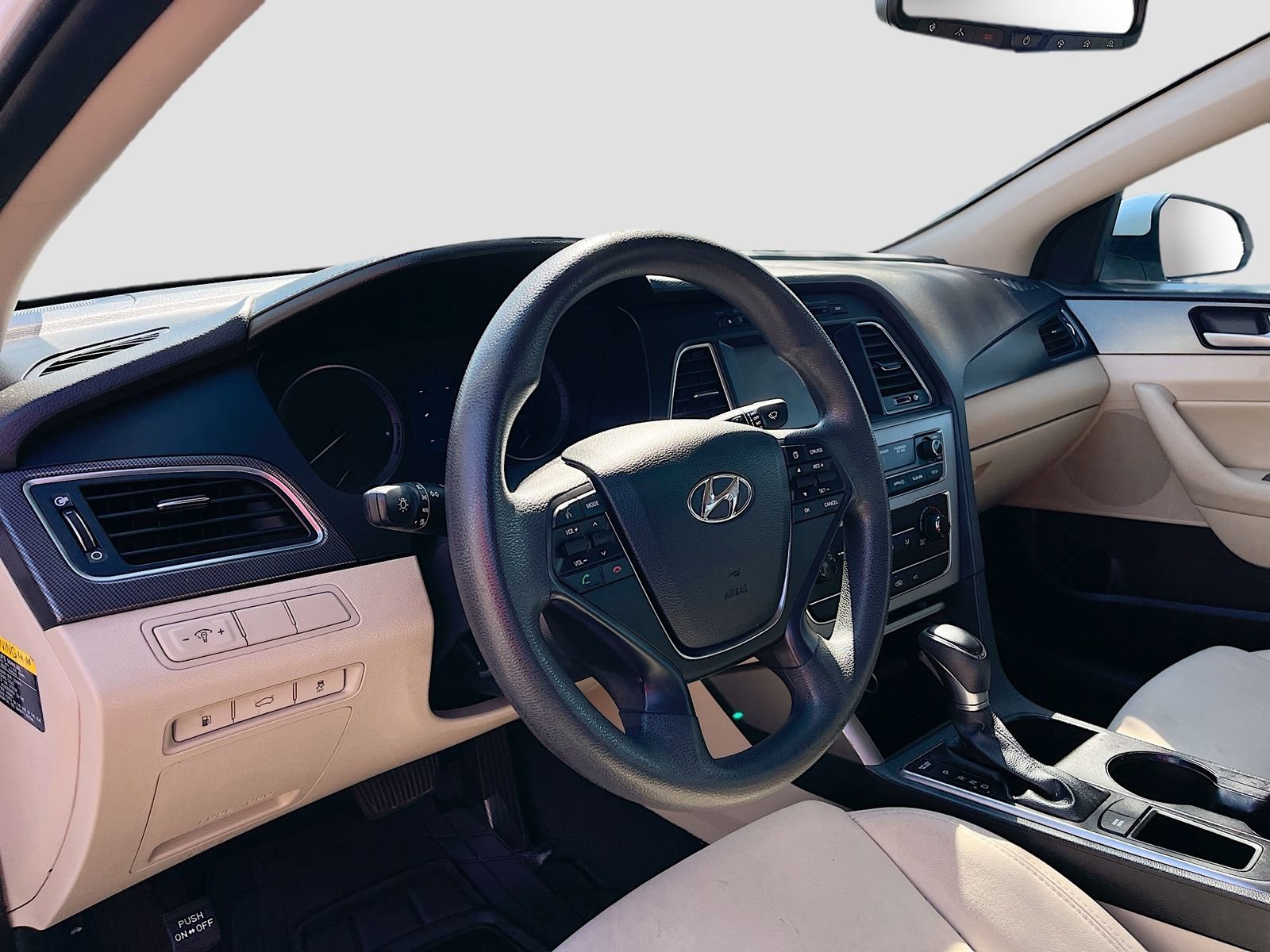 Used 2017 Hyundai Sonata Sport image 9