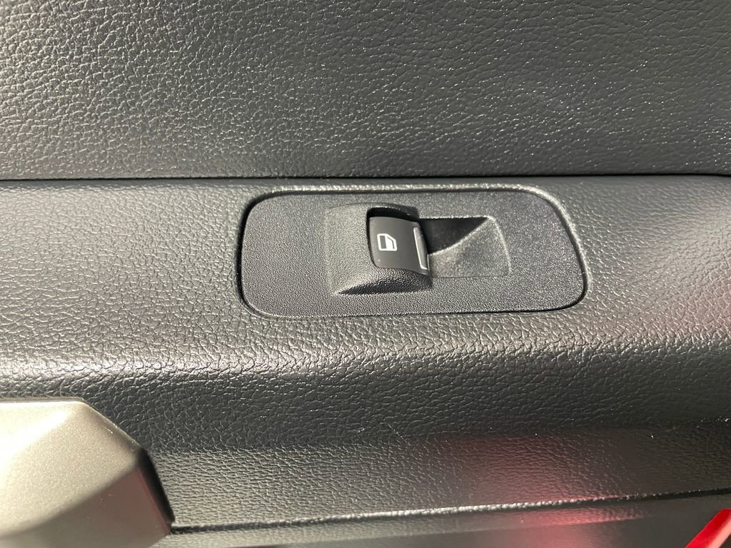 Used 2020 Ford F150 Lariat image 39