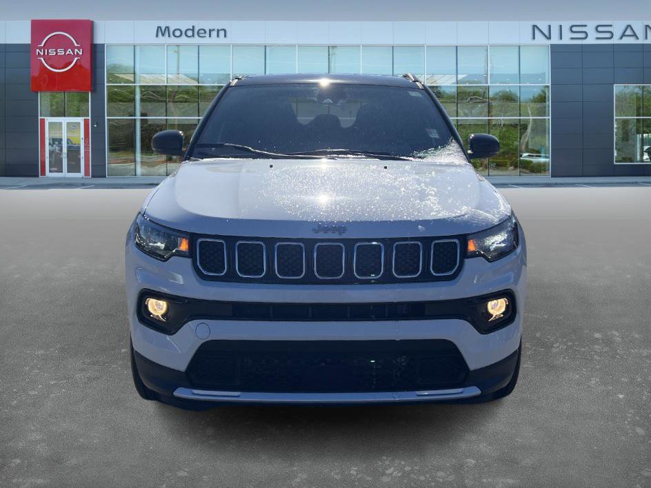Used 2023 Jeep Compass Limited image 2