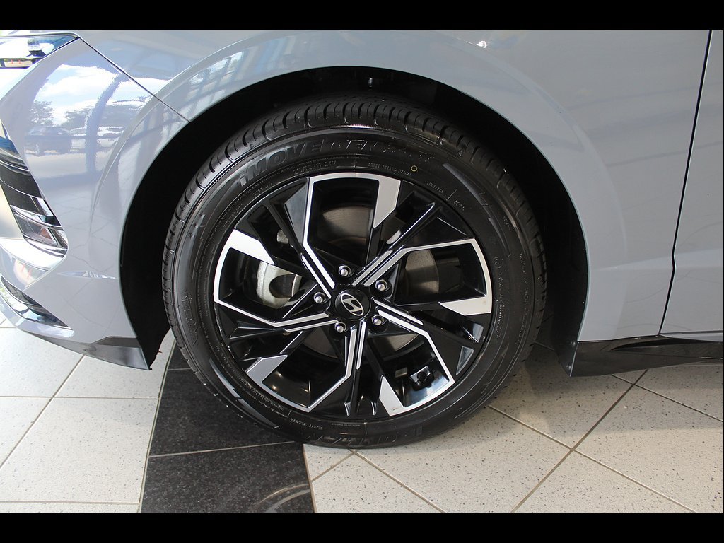 Used 2025 Hyundai Sonata SEL FWD image 9