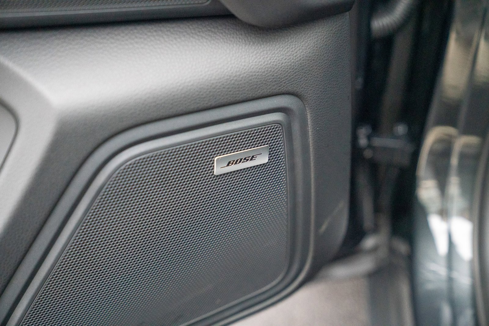 New 2026 Porsche Macan image 11