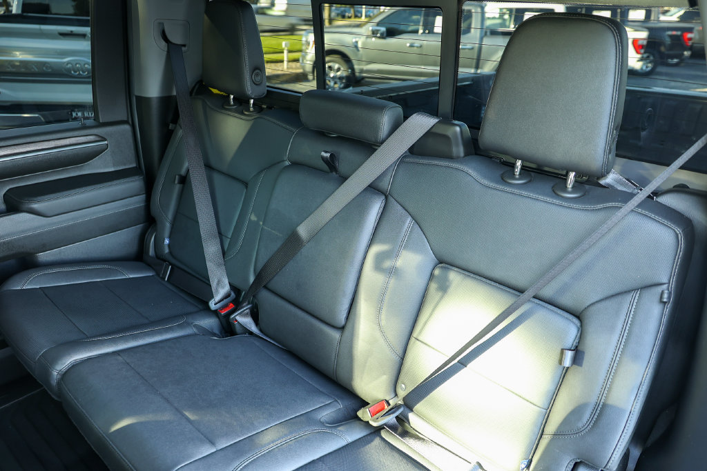 Used 2024 Chevrolet Silverado 2500 LTZ w/ LTZ Plus Package AWD/4WD image 43