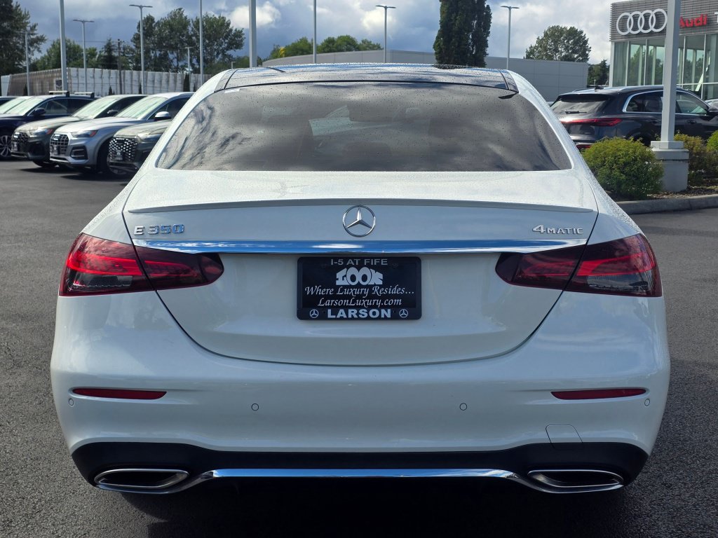 Used 2022 Mercedes-Benz E 350 4MATIC Sedan image 5