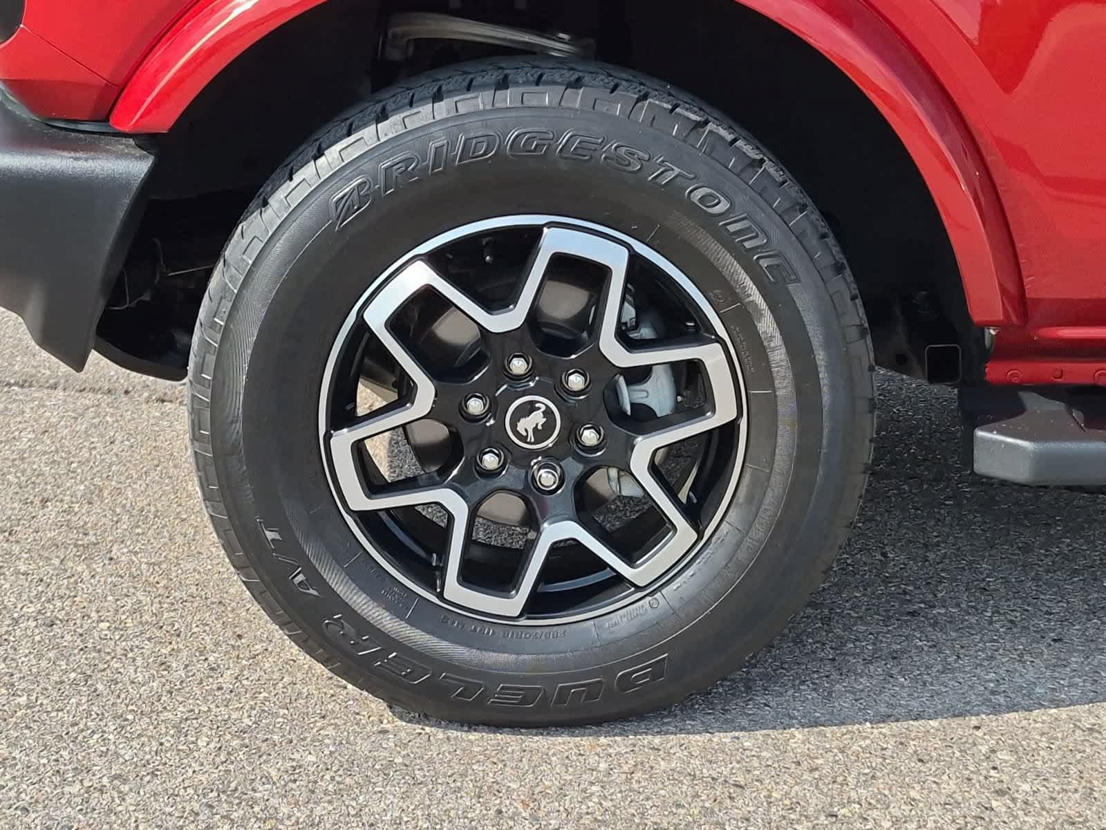 Used 2023 Ford Bronco Outer Banks AWD/4WD image 14