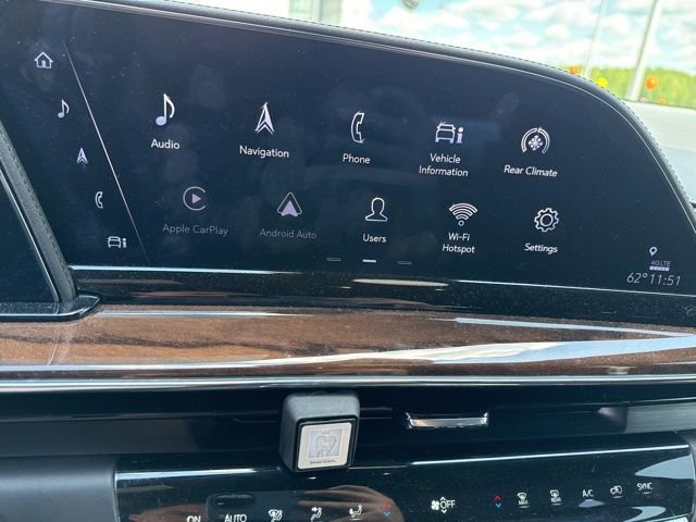 Used 2022 Cadillac Escalade Sport Platinum AWD/4WD image 14