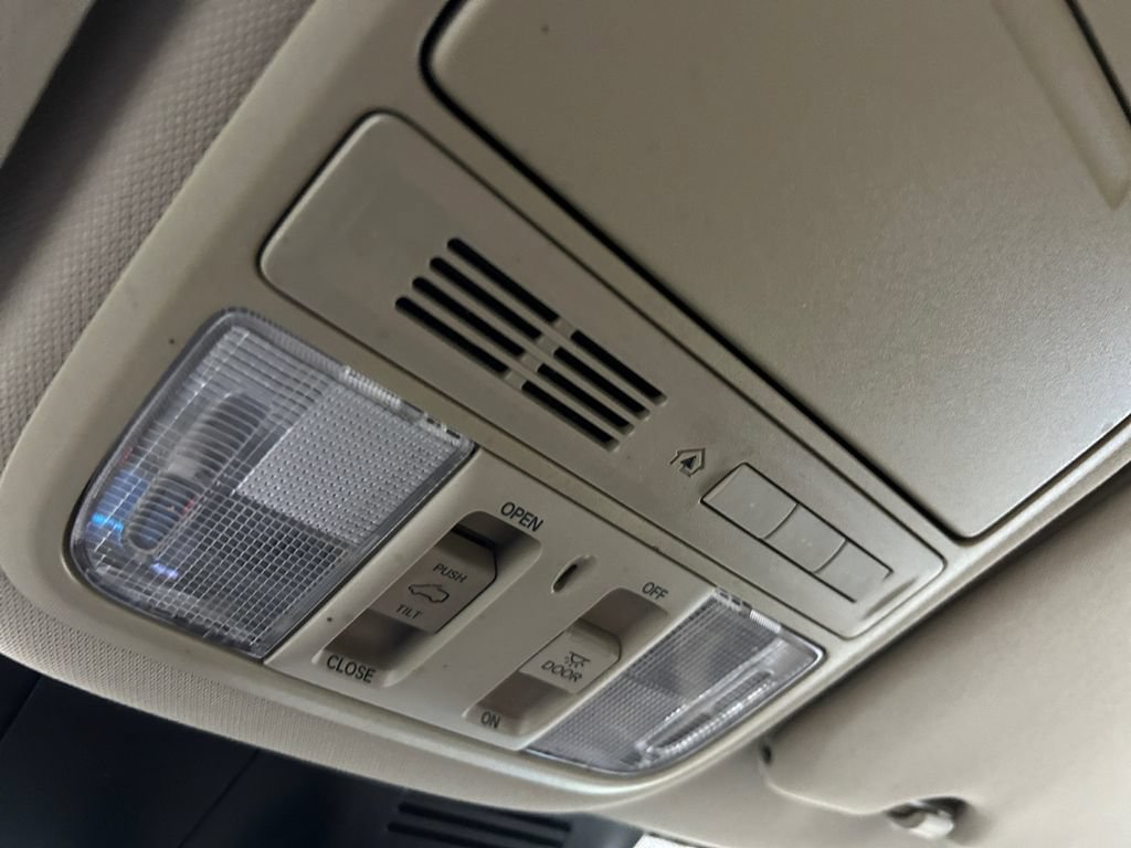 Used 2019 Honda CR-V Touring image 25