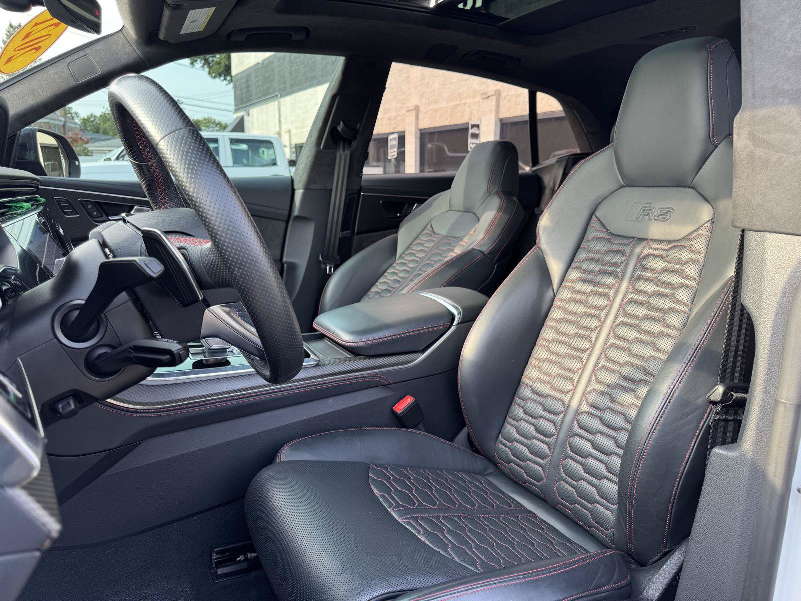 Used 2021 Audi RS Q8 w/ Carbon Optic Package AWD/4WD image 28