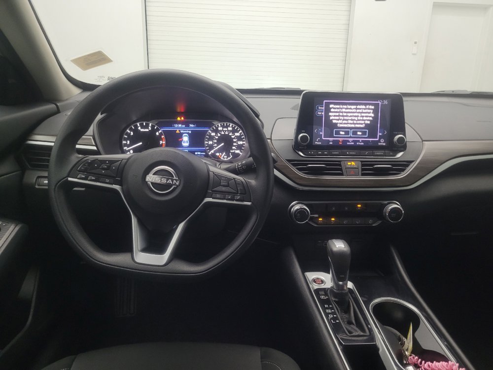 Used 2024 Nissan Altima 2.5 SV FWD image 22