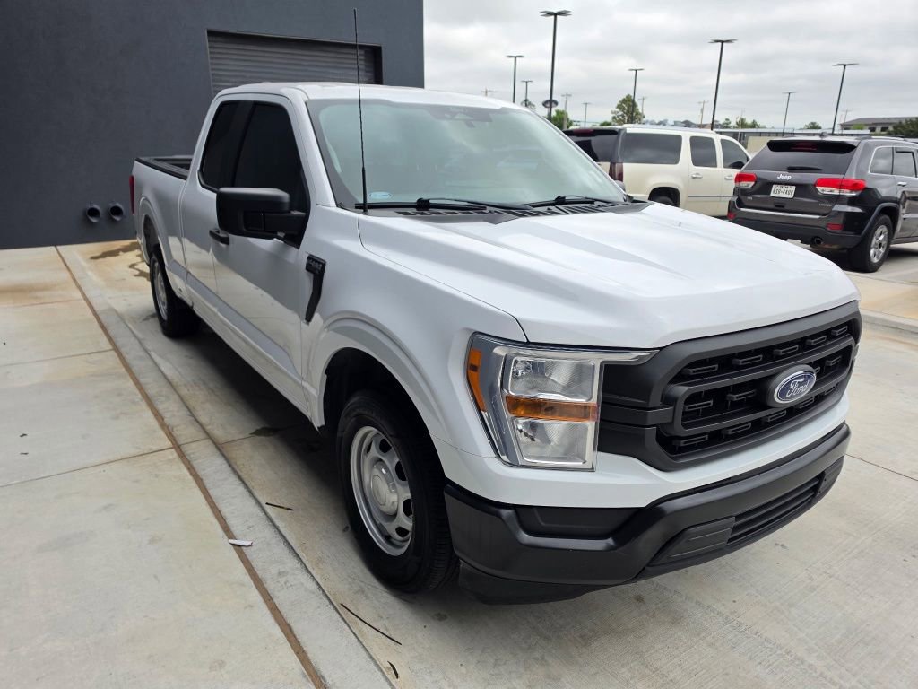 Used 2022 Ford F150 XL w/ Equipment Group 101A High RWD image 3