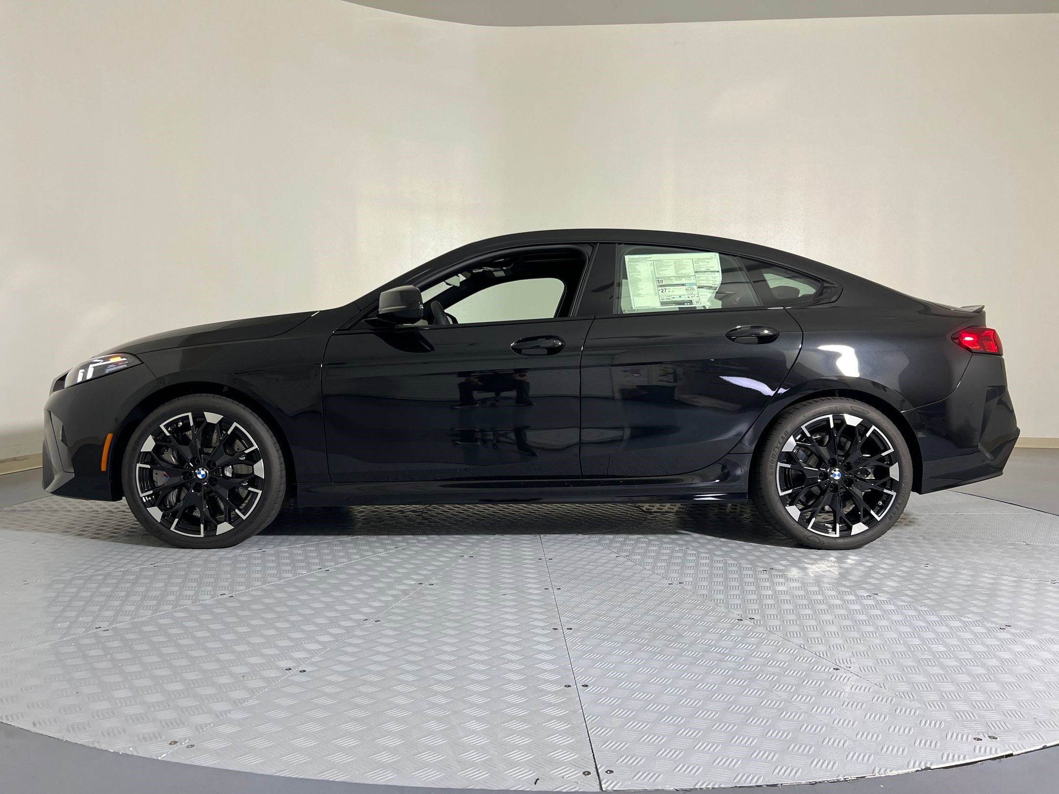 Used 2025 BMW M235i xDrive w/ Premium Package image 2