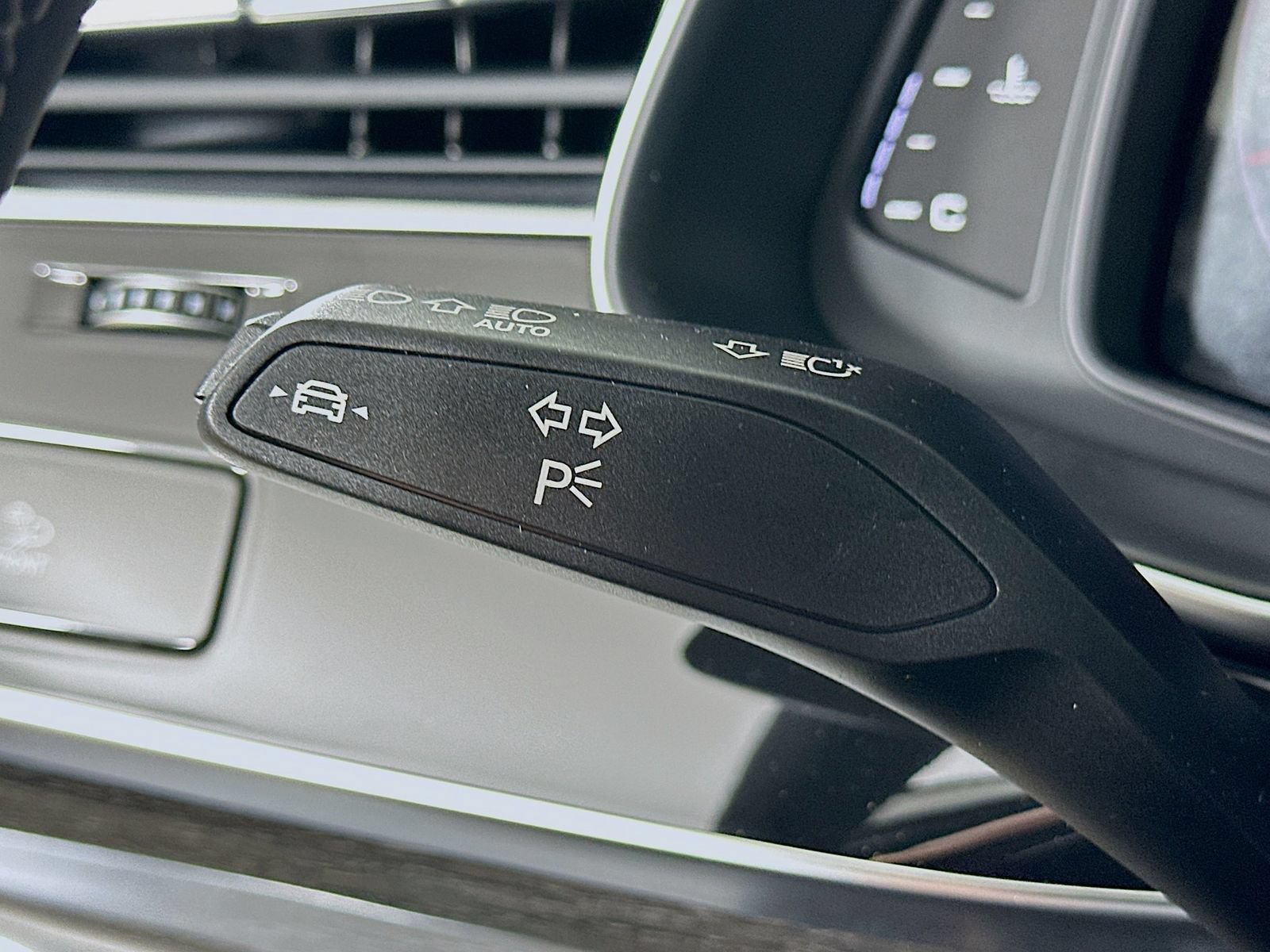 New 2026 Audi Q8 Premium Plus AWD/4WD image 21