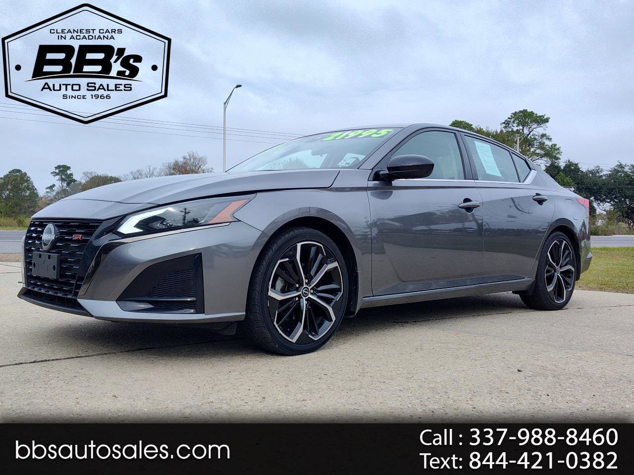 Used 2024 Nissan Altima 2.5 SR w/ SR Premium Package FWD image 1