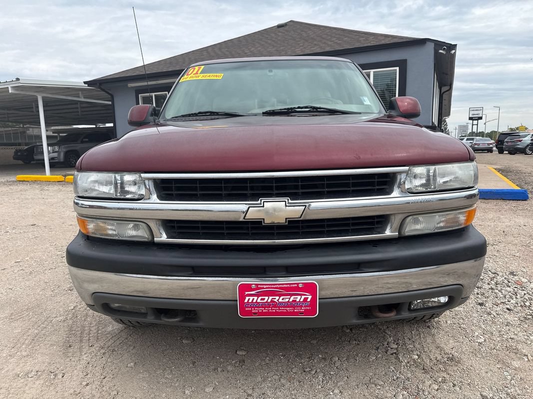 Used 2001 Chevrolet Tahoe LT w/ LT Preferred Equipment Group AWD/4WD image 2