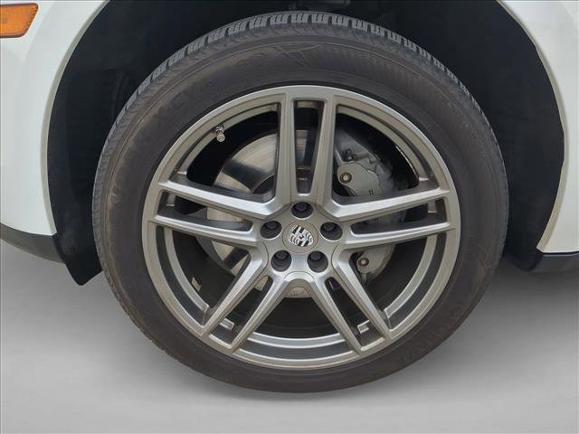 Used 2020 Porsche Macan S image 25