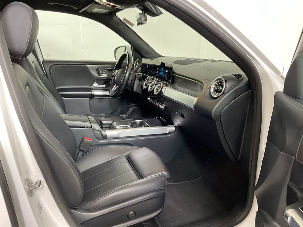 Used 2022 Mercedes-Benz GLB 250 4MATIC image 25